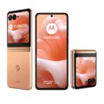 Motorola razr 40 ultra (Peach Fuzz, 8GB RAM, 256GB Storage) | 3.6" external AMOLED display | 6.9" AMOLED 165Hz display | 32MP selfie camera |30W TurboPower charging | Android 13